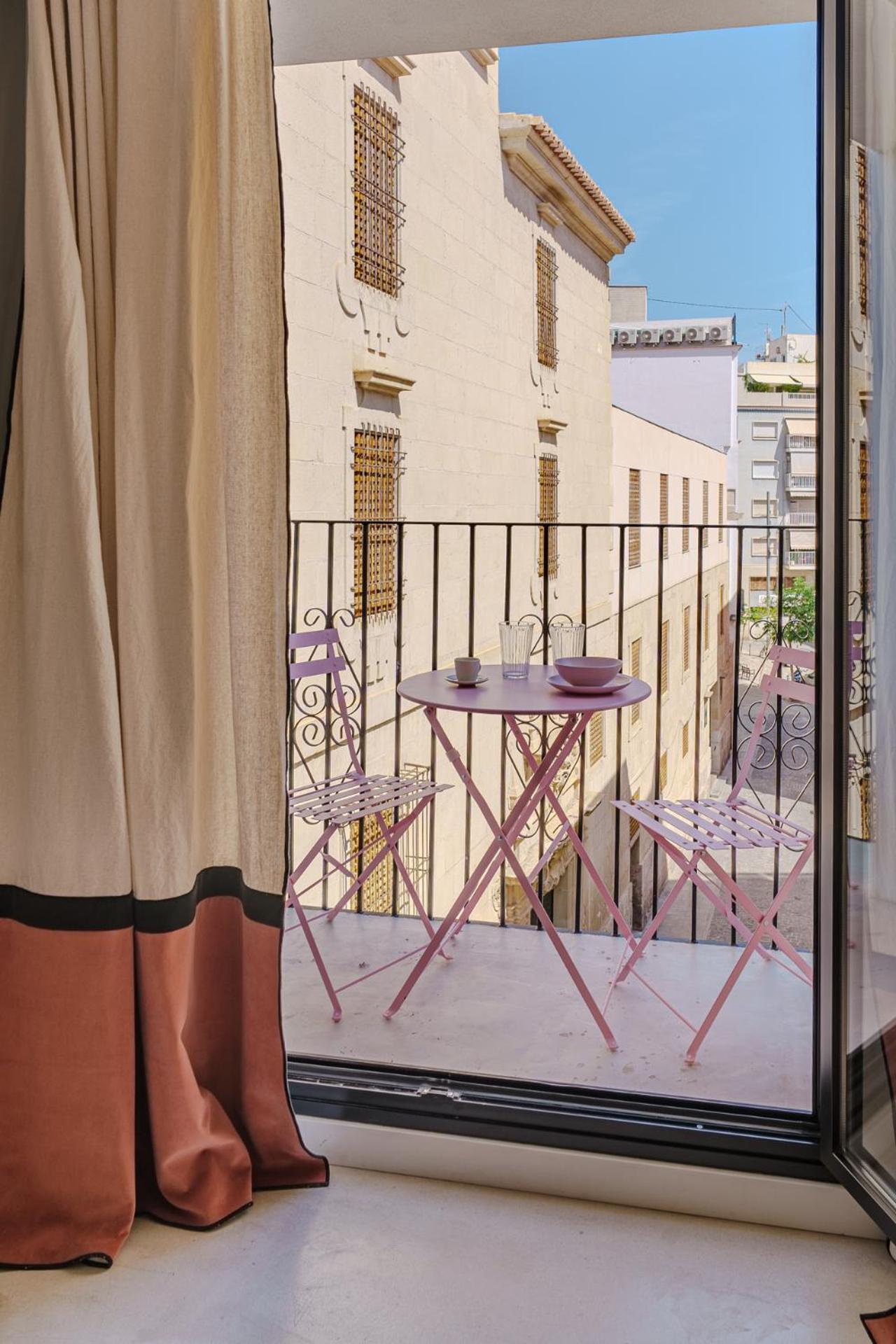 Apartment With Exceptional Charm In Historic Center Of Alicante Exterior foto